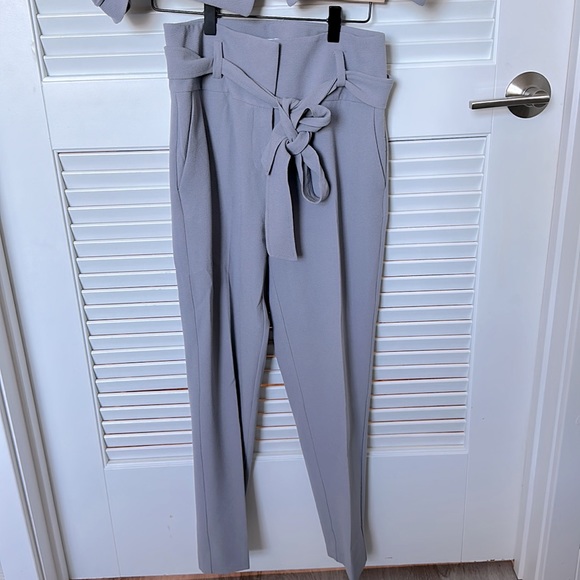 Bar III Suit - Picture 3 of 9